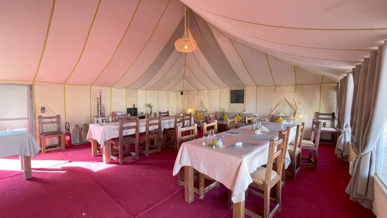 Chebbi desert camp restaurant