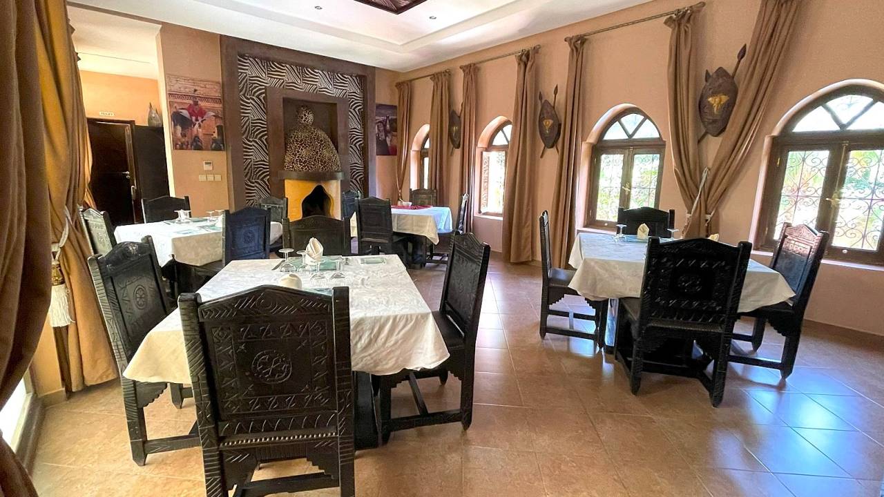 Hotel Les Temples des Arts restaurant