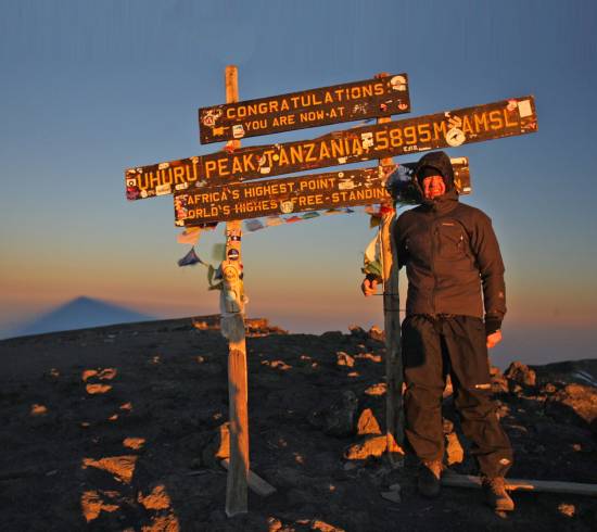 Topdagen: Stella Point 5.700 meter og Uhuru Peak 5.895 meter