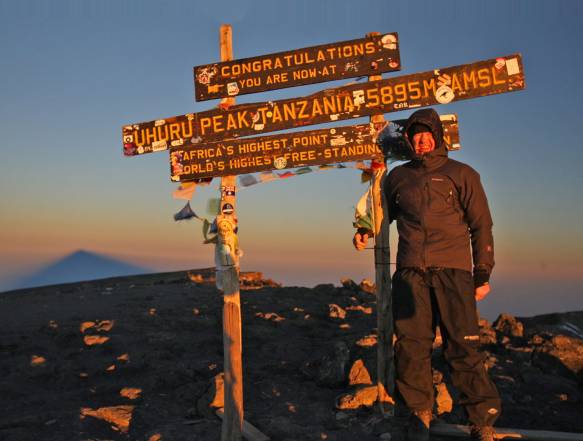 Topdagen: Stella Point 5.700 meter og Uhuru Peak 5.895 meter