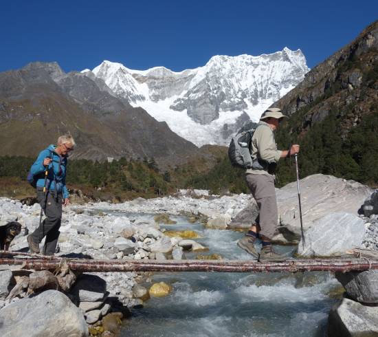 Over Jari La bjergpasset til Robluthang, 4.150 meter