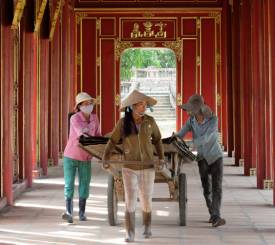 Hué, kejserpaladset og sejltur på Parfumefloden