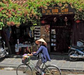 Hué i bil via Hai Van Passet til Hoi An