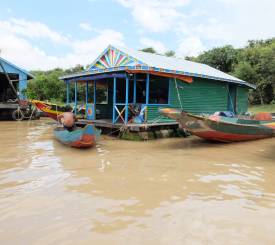 Tonle Sap Søen og Chong Kneas, den flydende landsby og Siem Reap