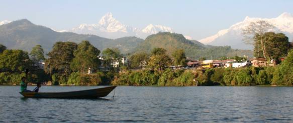 Overnatning i Pokhara på Lakeside Hotel