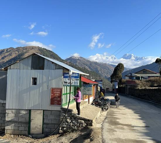 Kørsel til Salleri og Phaplu