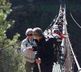Lukla lufthavn og broer