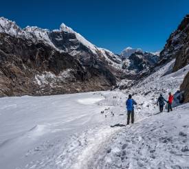 Cho La passet (Chyguima passet) 5.420 meter til Dragnak 4.690 meter