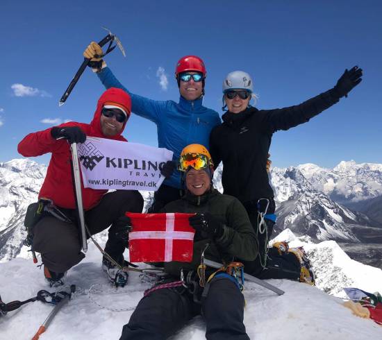 Bestigning af Island Peak 6.189 meter