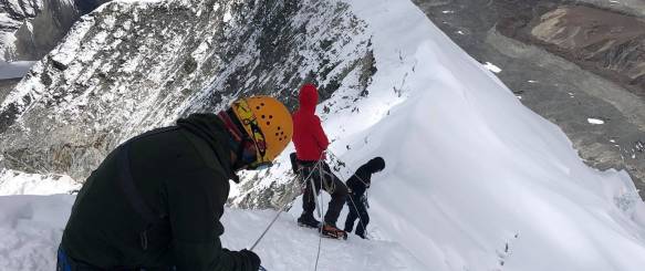  Island Peak base camp