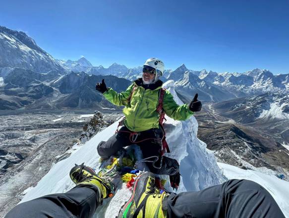 Lobuche East Climb