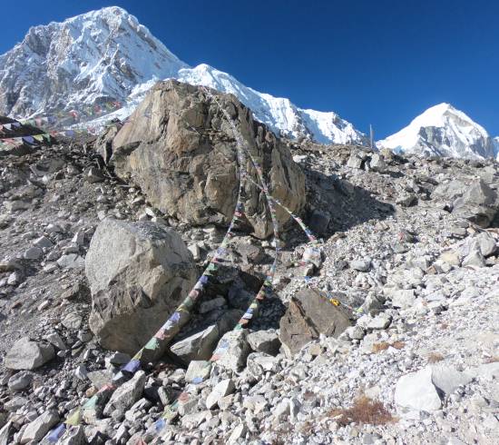  Khongma La 5.400 meter til Chhukung 4.730 meter