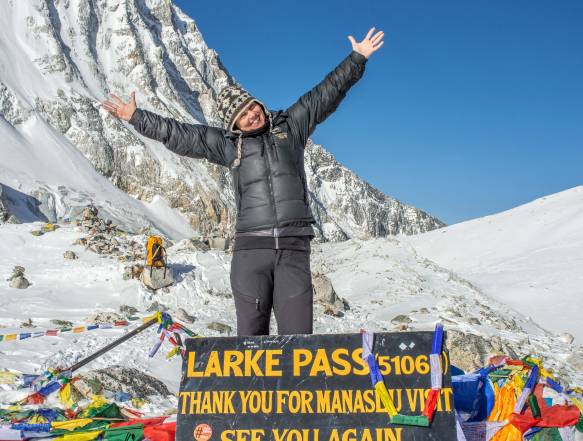 Larkya La passet 5.110 meter til Bhimtang