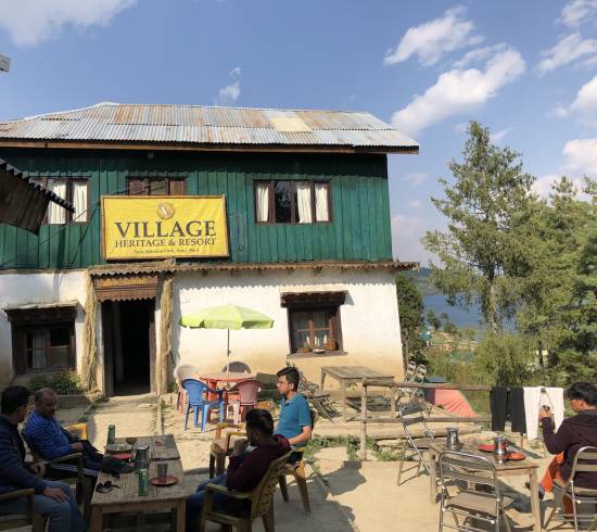 Margor passet, 4.037 meter og ned til River Camp 2.100 meter