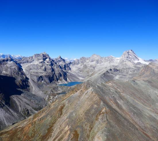 Limi Valley trekkingtur