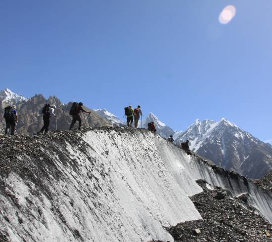 Biafo gletcher, Snow Lake og Korofon