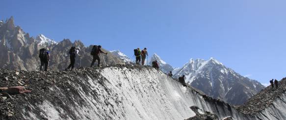 Biafo gletcher, Snow Lake og Korofon