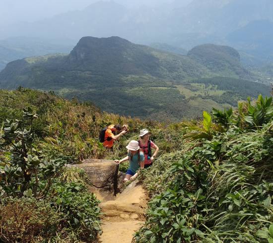 trekking i Knuckles Mountain Range