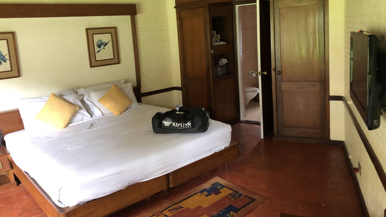 Fishtail Lodge room Kipling Travel