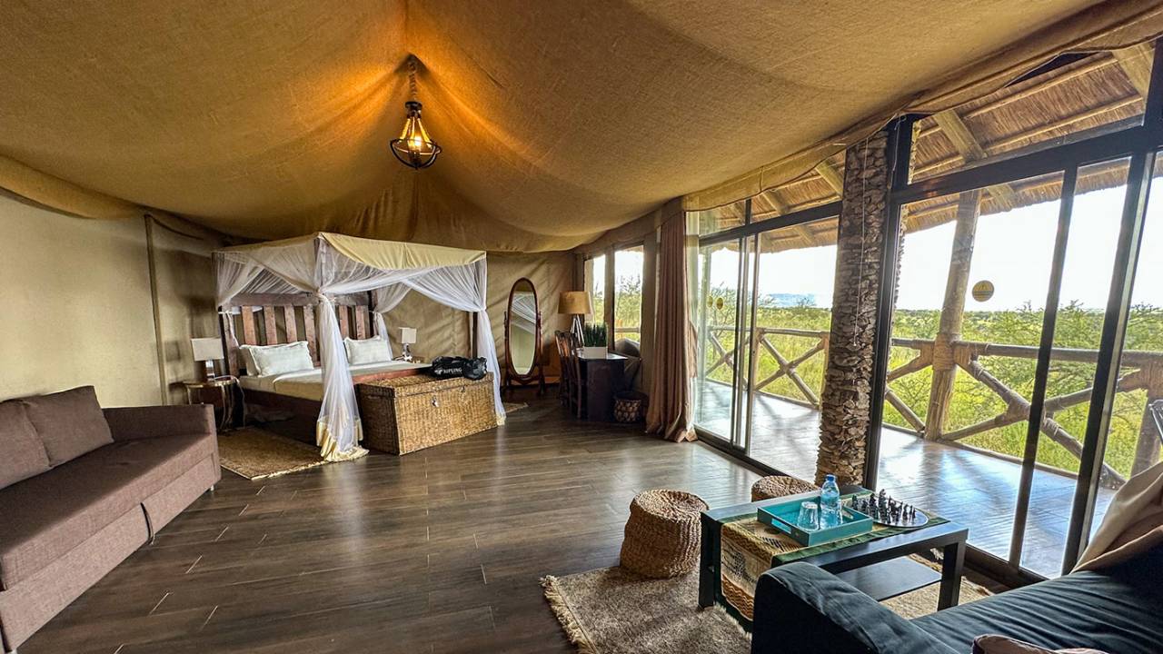 Serengeti tented Safari Lodge