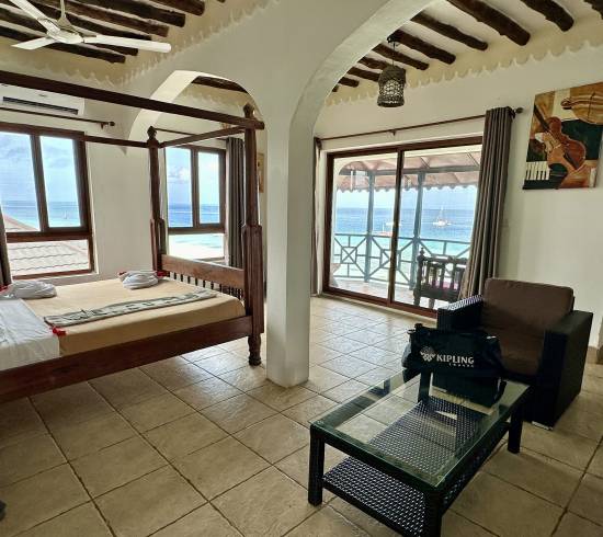 Langi Langi Beach Resort