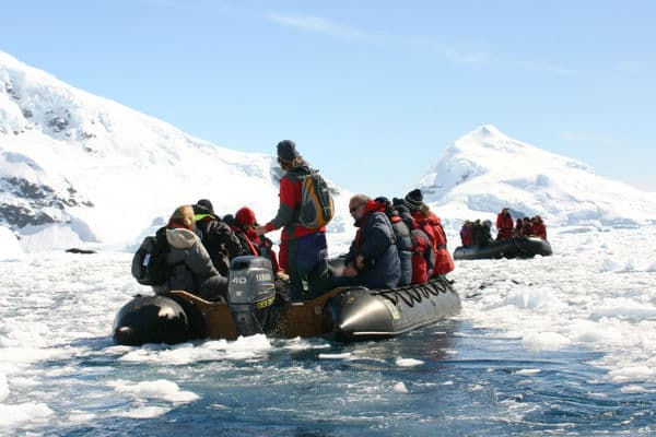 Sejl i Zodiac omkring Antarktis