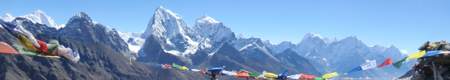 Himalaya med bedeflag