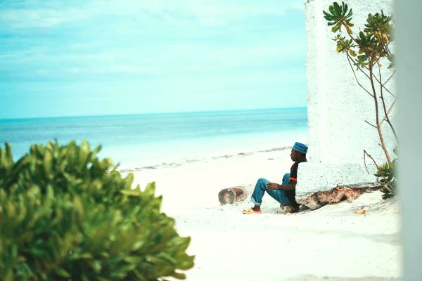 Tag på badeferie i Afrika