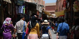 Gaderne i Marrakech emmer af liv