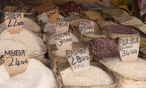 I Tanzania bruges tanzanianske shilling som valuta