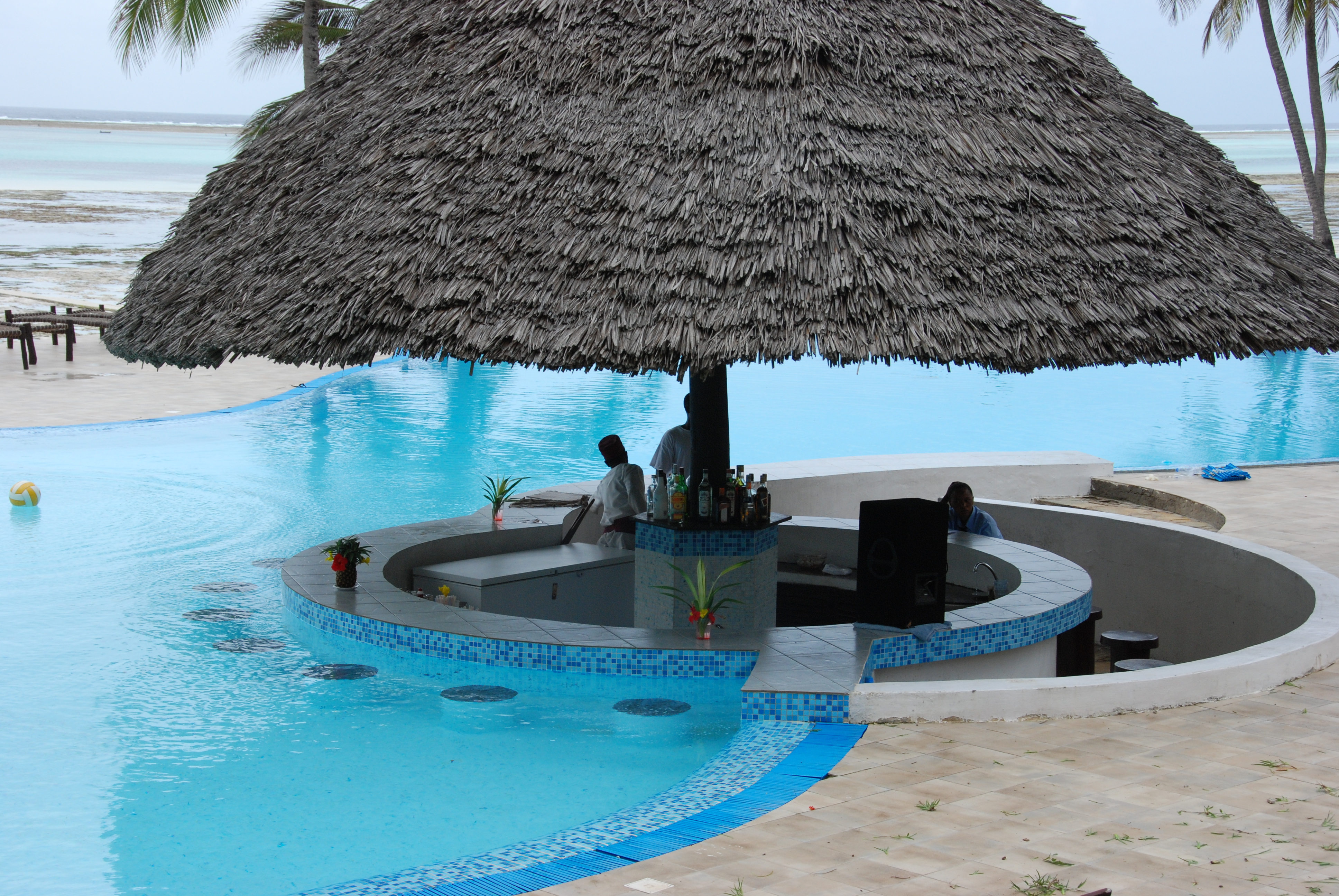 Karafuu Hotel Beach Resort 