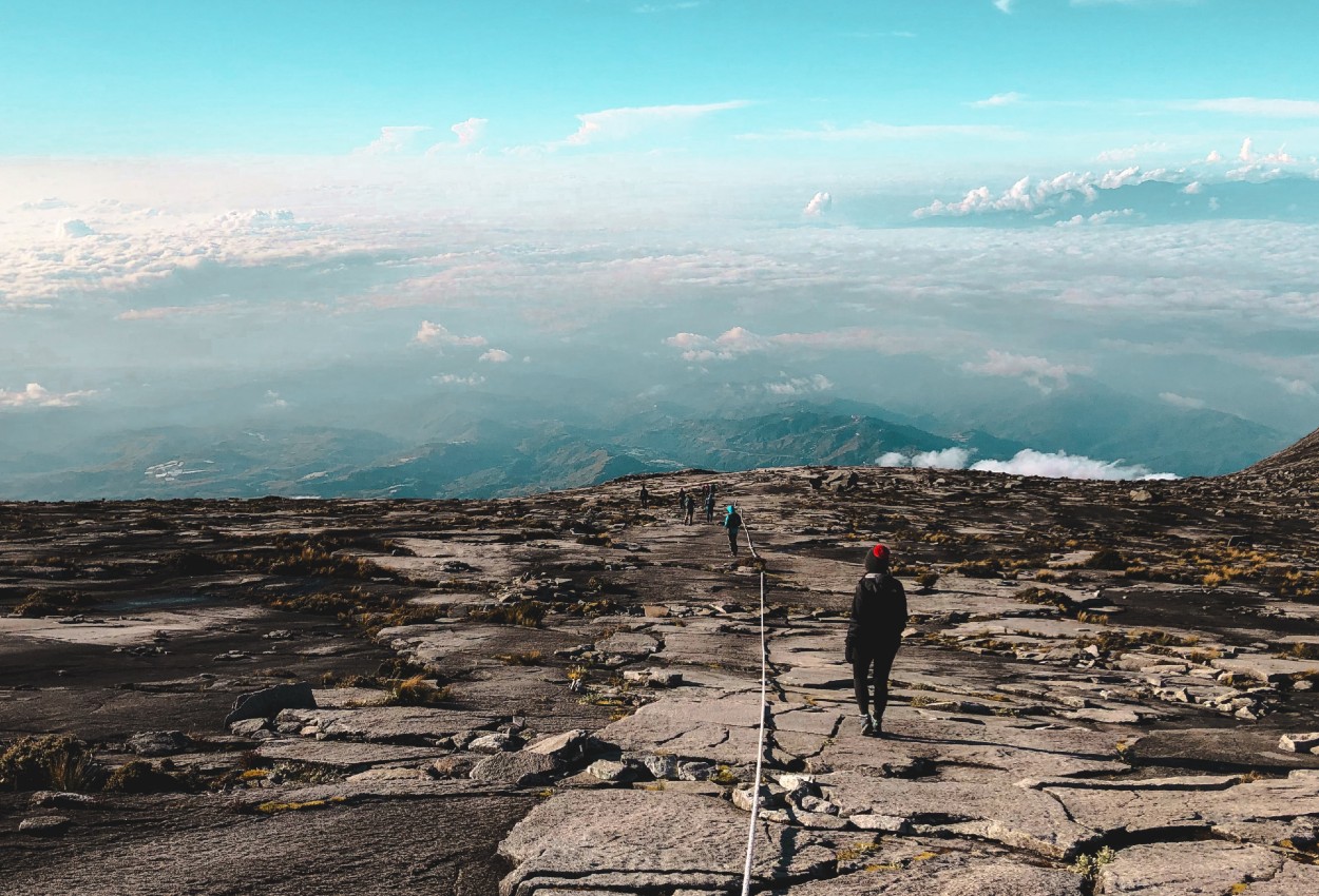 Bestig Mt. Kinabalu på din rundrejse i Borneo