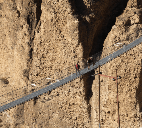 Hængebro på Mustang trekket