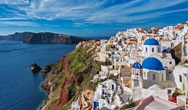 Oplev Thira på din rejse til Grækenland