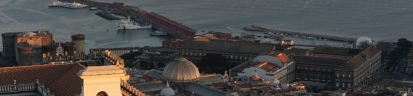 Oplev Duomo di Napoli på din rejse til Italien 