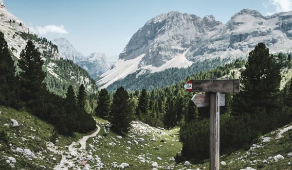 Find rejse med vandring i Alperne i Italien