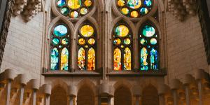 Besøg La Sagrada Familia i Barcelona på din rejse til Spanien