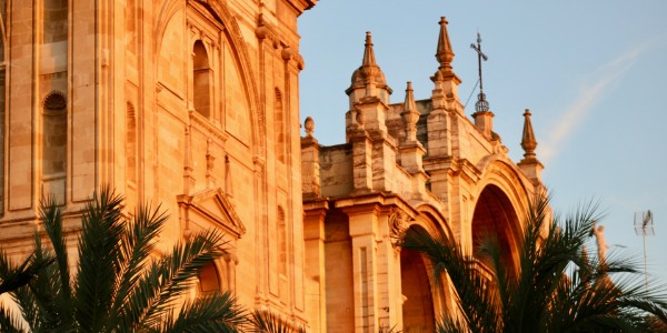 Historisk bygning i Granada, Spanien
